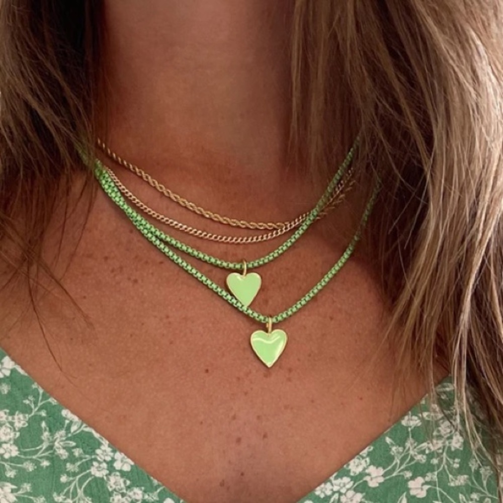 Allie heart necklace in color green!